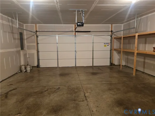 a view of a garage room