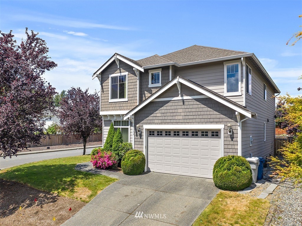 5702 Northeast 3rd Street Renton, WA 98059 - Photo 1 of 24