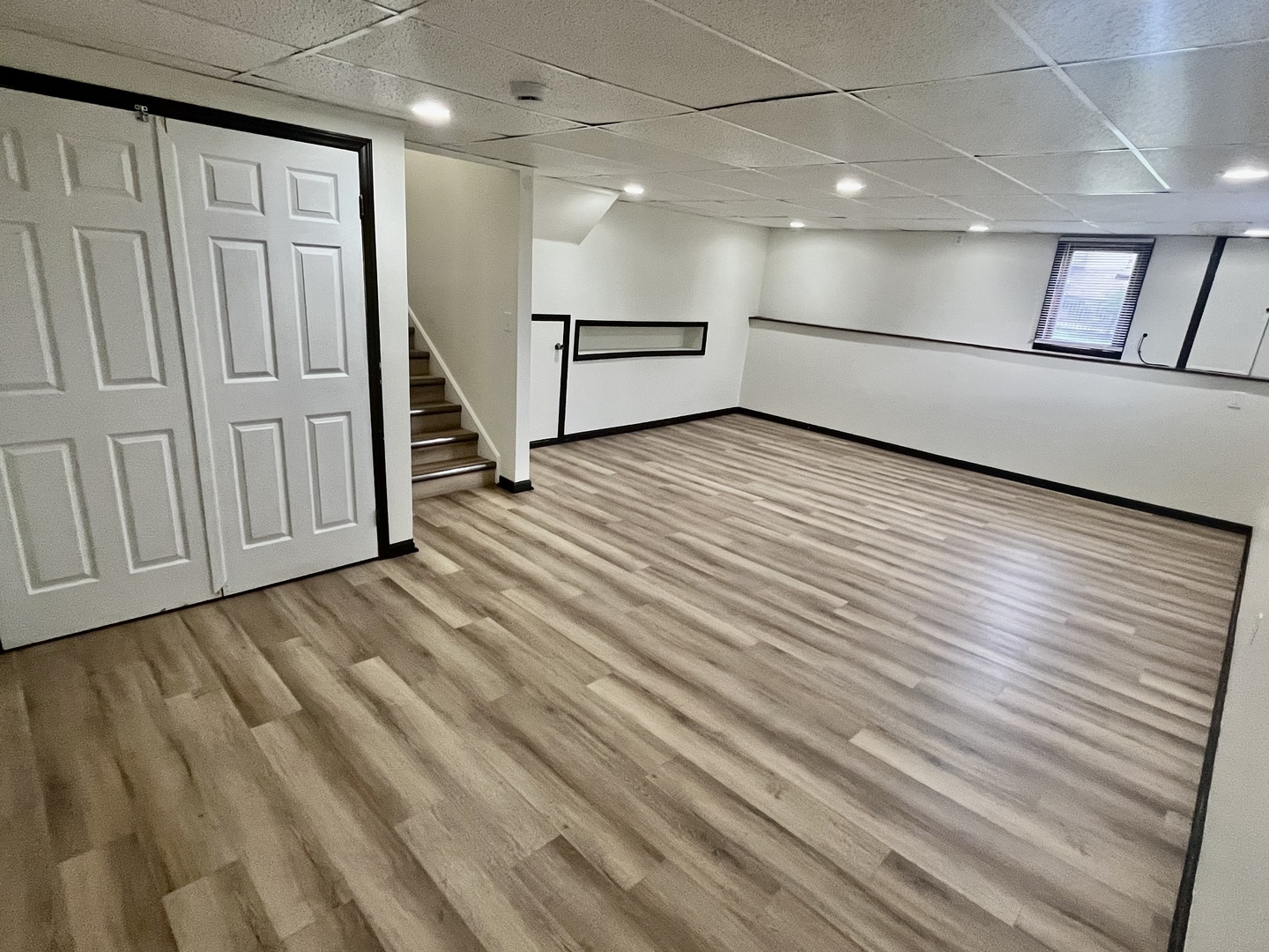 22073 Spring Lane Richton Park, IL 60471 - Photo 23 of 30 a view of a hallway with stairs
