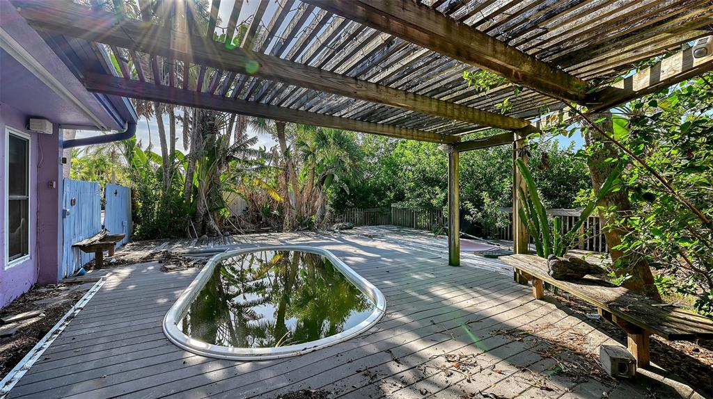 2 Island Circle Sarasota, FL 34242 - Photo 17 of 61