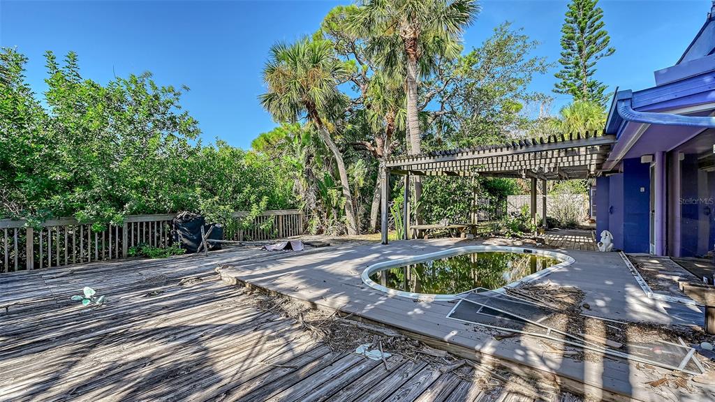 2 Island Circle Sarasota, FL 34242 - Photo 18 of 61