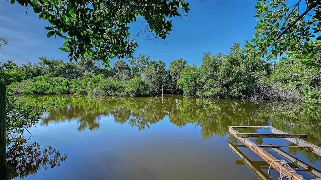 2 Island Circle Sarasota, FL 34242 - Photo 21 of 61