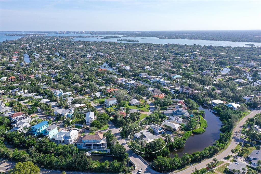 2 Island Circle Sarasota, FL 34242 - Photo 25 of 61
