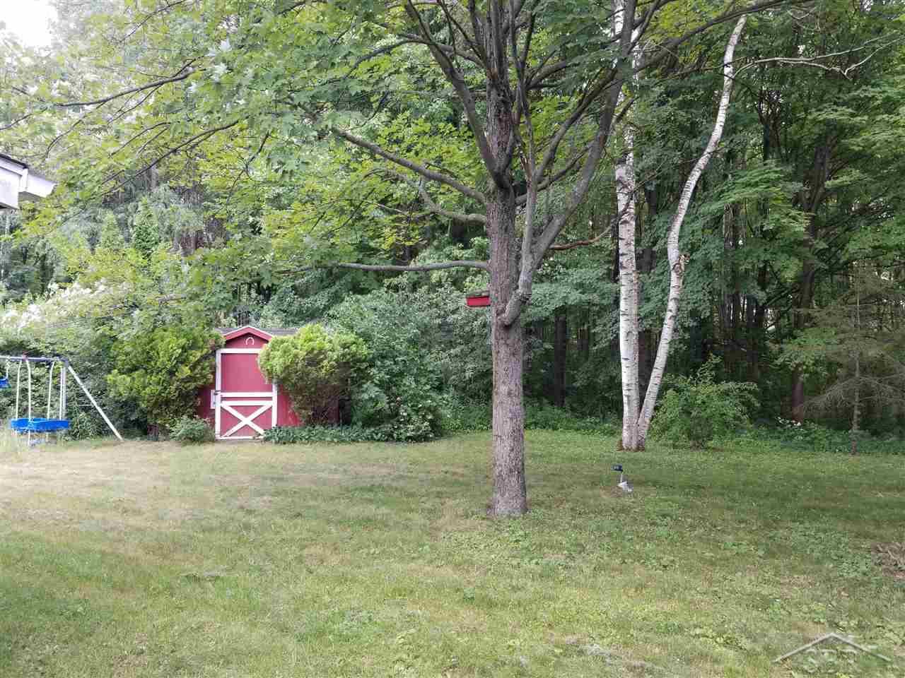 3911 Grotto Road Bridgeport, MI 48722 - Photo 17 of 18 31387055-16.JPG