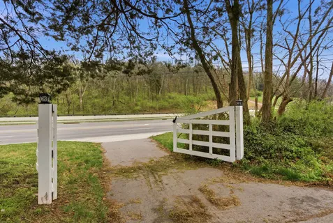 $3,500,000 | 1447 Franklin Road, Brentwood, TN 37027