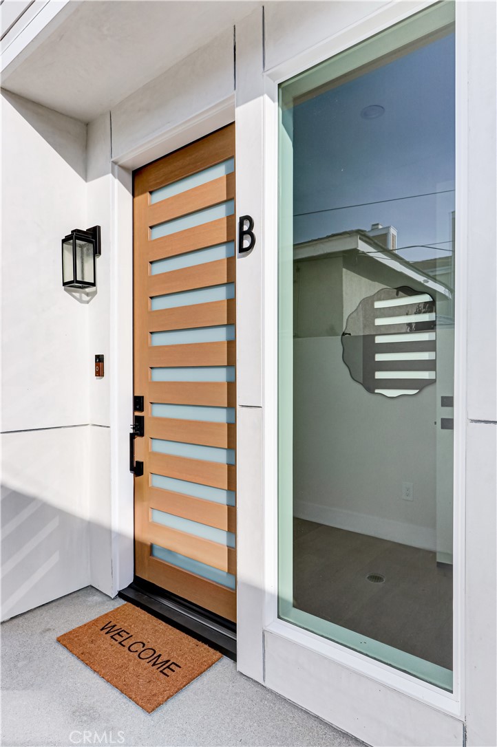 2405 Mathews Avenue, Unit B Redondo Beach, CA 90278 - Photo 5 of 46 a view of entryway with a front door