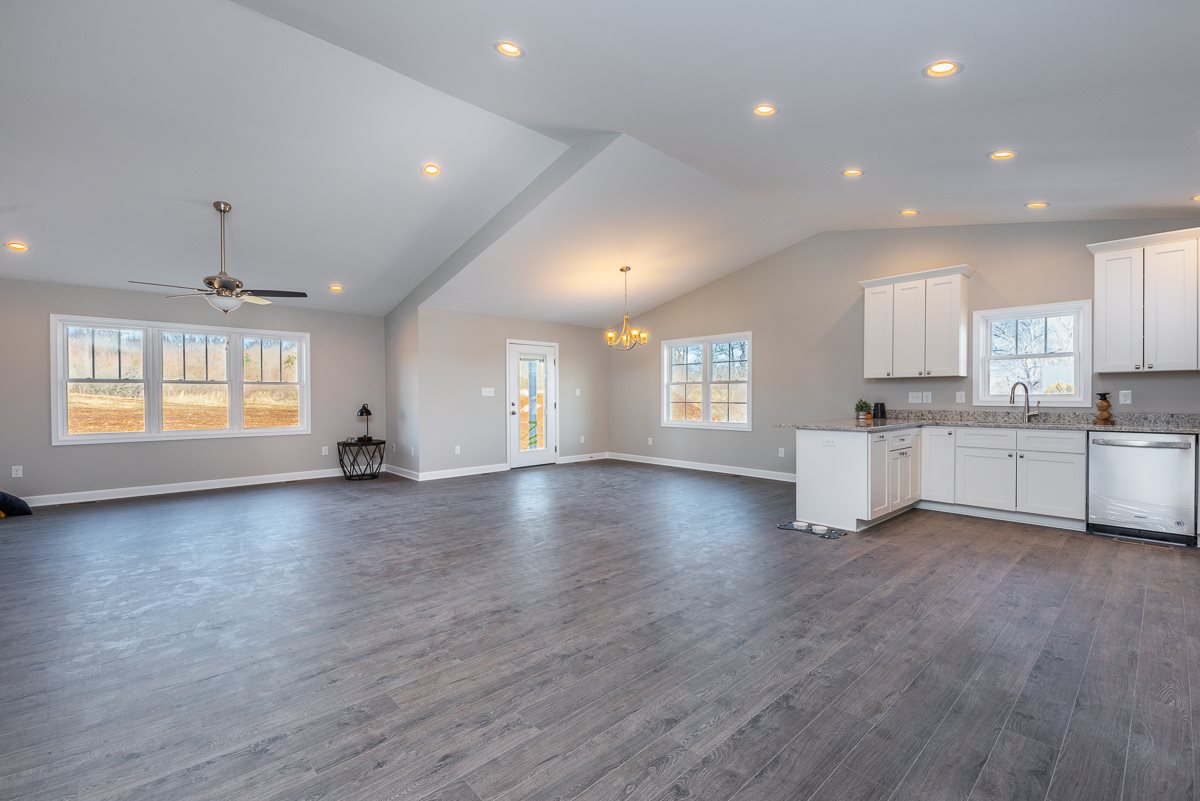 345 Ridge Crest Terrace Waynesboro, VA 22980 - Photo 8 of 48 Gallery Image 8