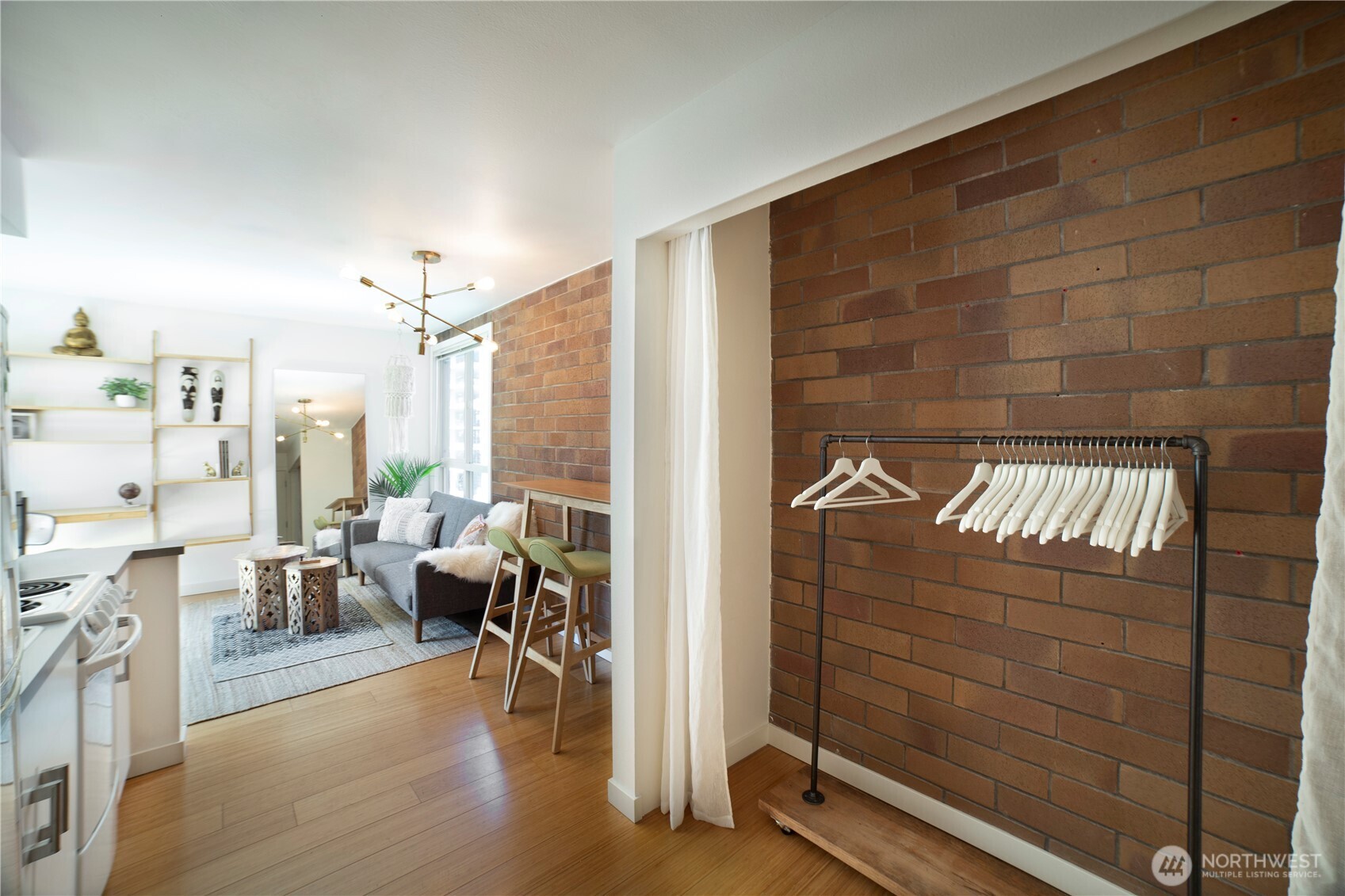 905 Cherry Street, Unit 606 Seattle, WA 98104 - Photo 20 of 40