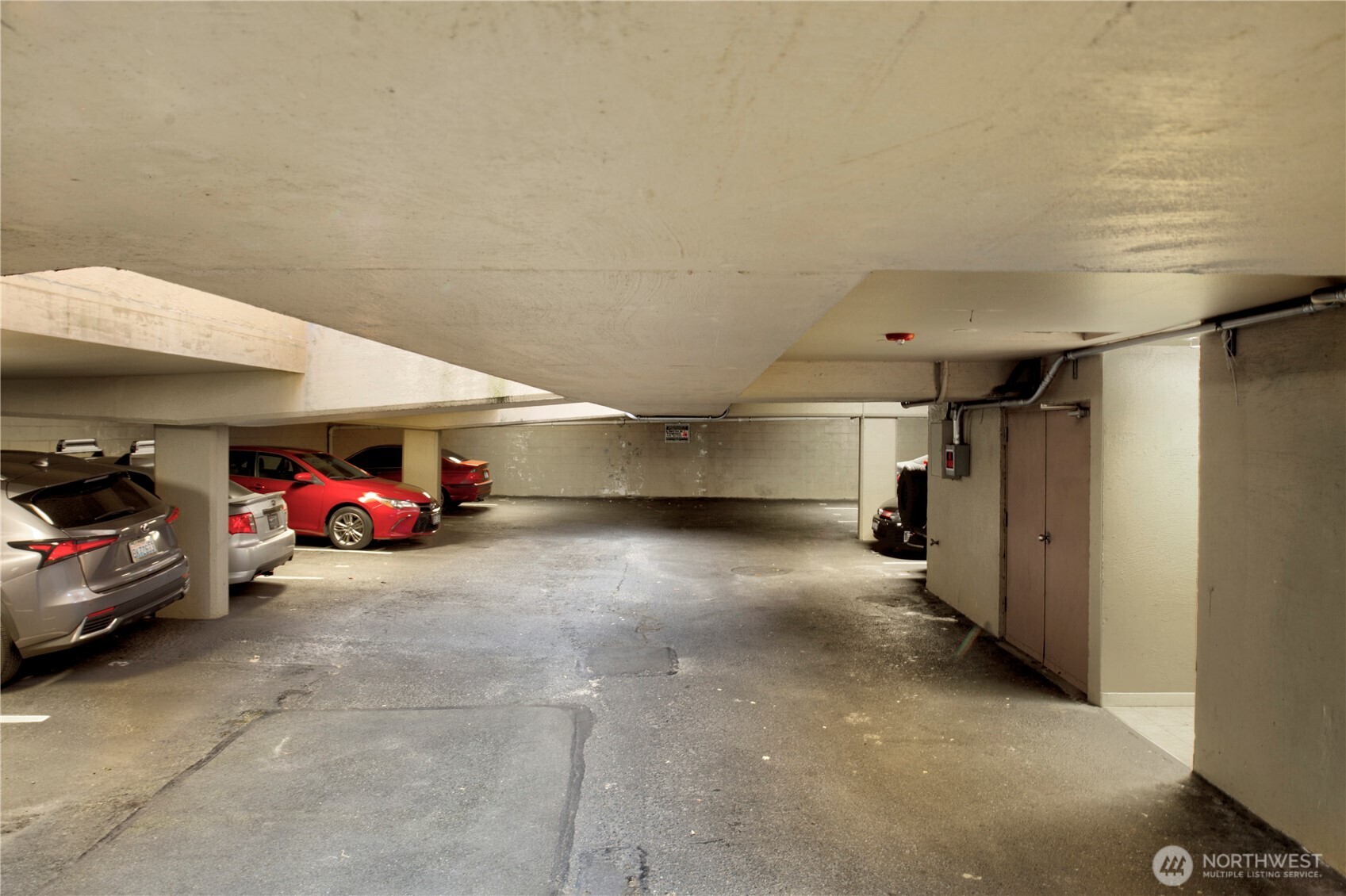 905 Cherry Street, Unit 606 Seattle, WA 98104 - Photo 27 of 40
