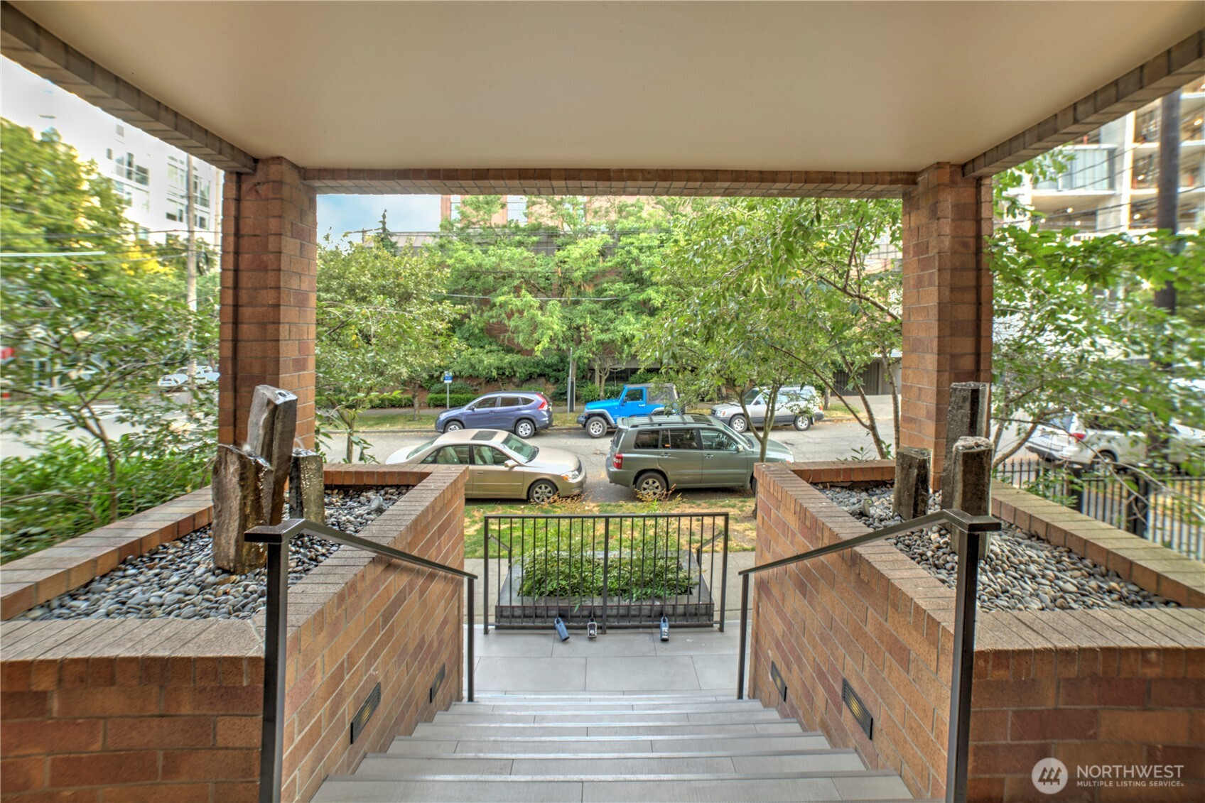 905 Cherry Street, Unit 606 Seattle, WA 98104 - Photo 29 of 40