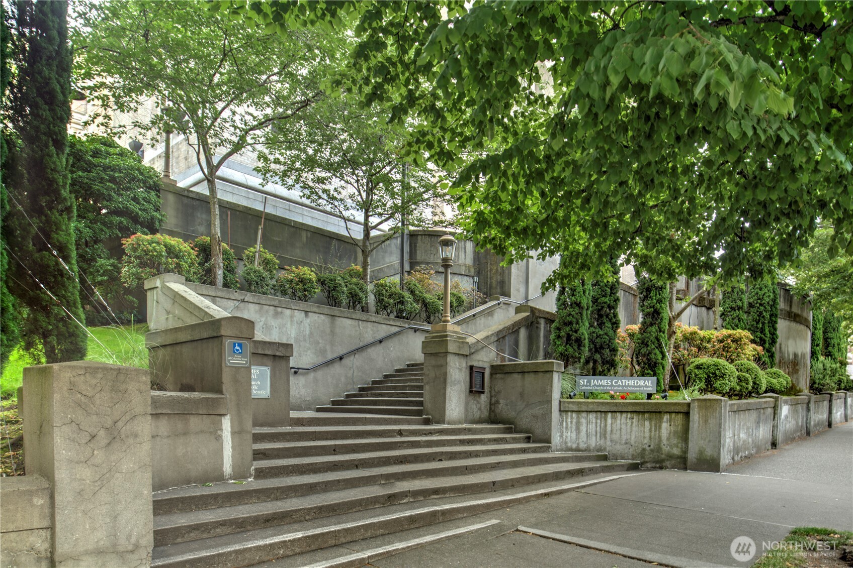 905 Cherry Street, Unit 606 Seattle, WA 98104 - Photo 33 of 40
