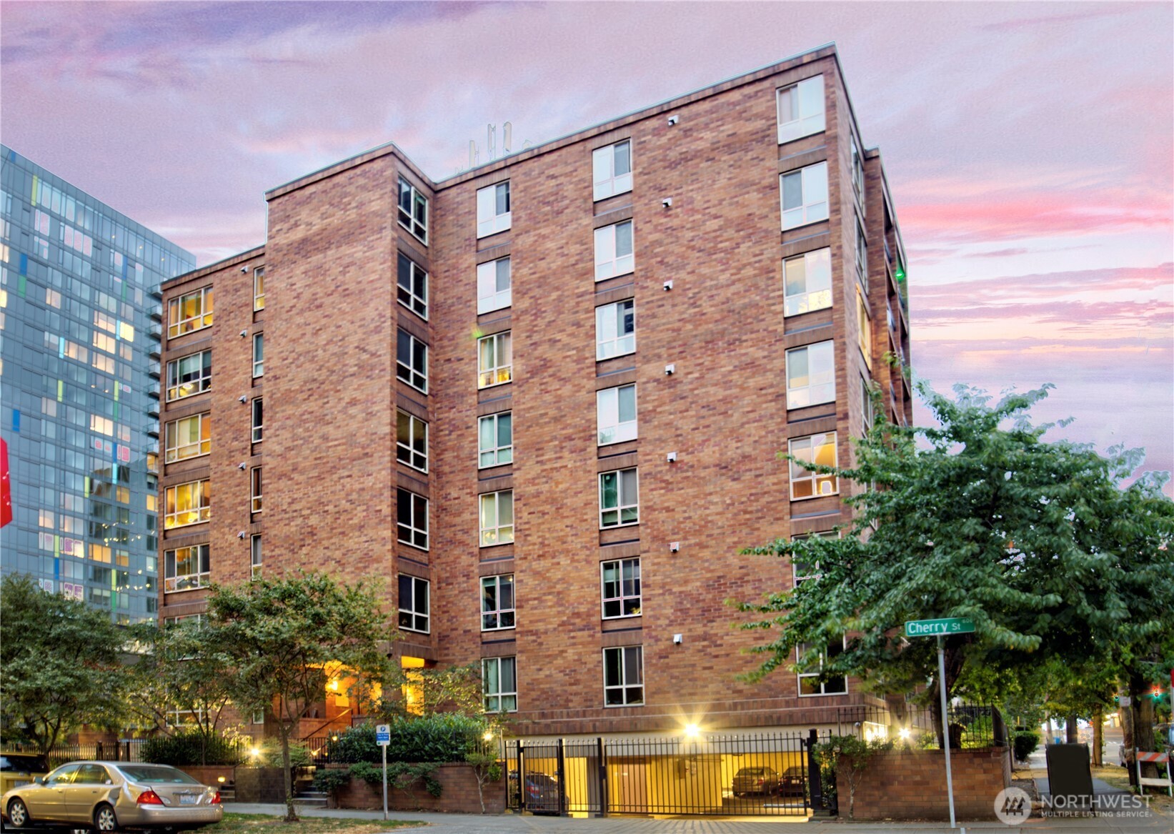 905 Cherry Street, Unit 606 Seattle, WA 98104 - Photo 38 of 40