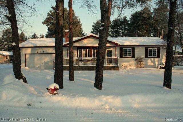 2441 Rose Street Howell, MI 48843 - Photo 2 of 14 Front of House