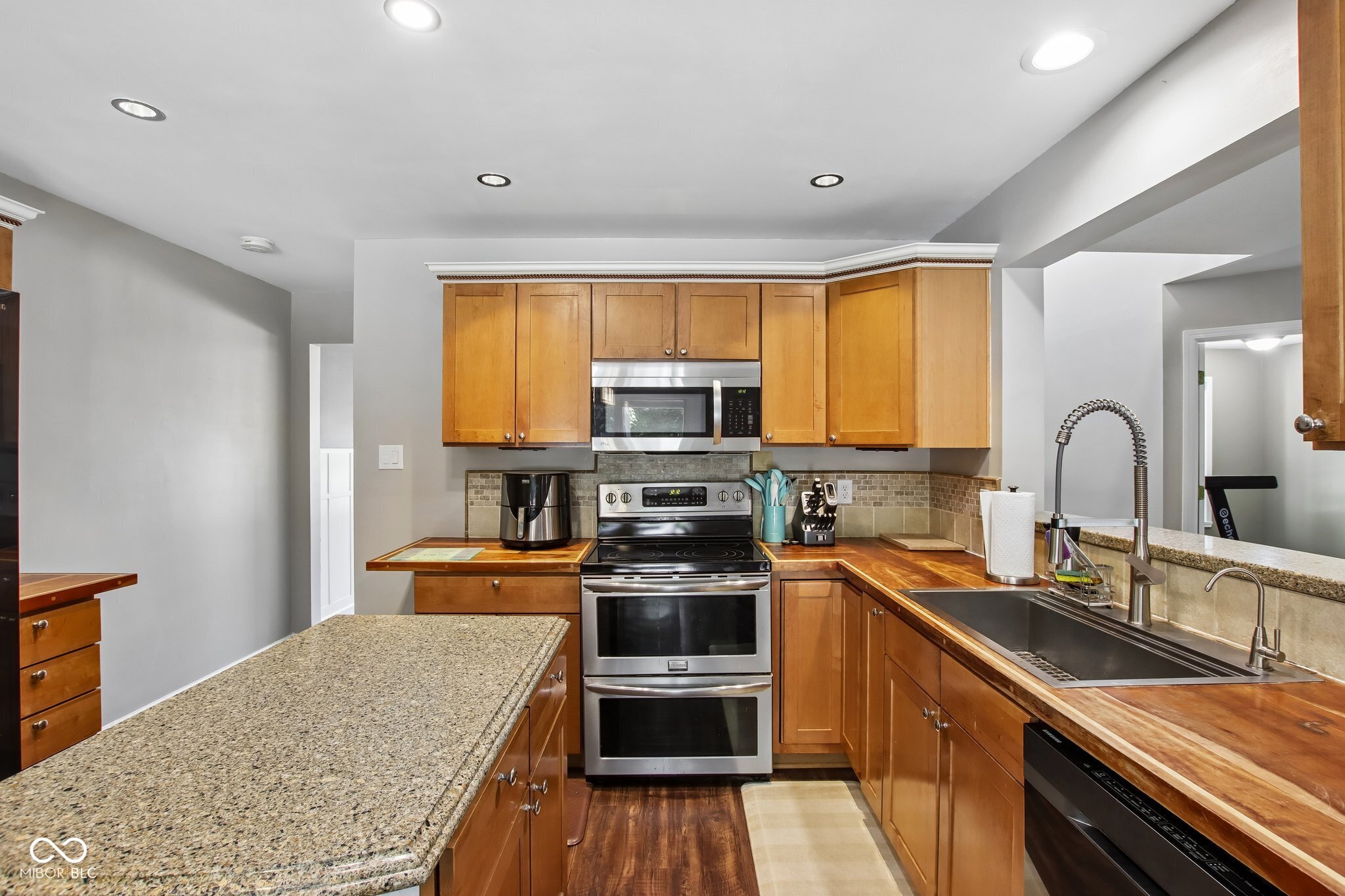 14308 Samoa Street Fishers, IN 46038 - Photo 15 of 50