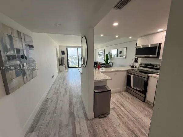 $2,550 | 13499 Biscayne Boulevard, Unit 1414, North Miami, FL 33181