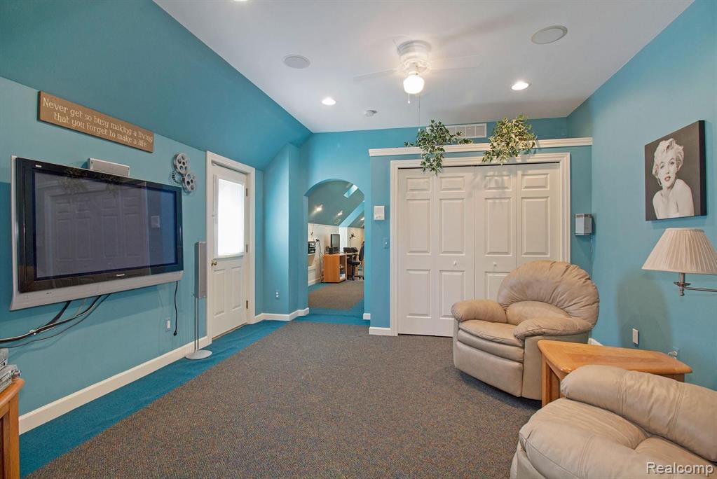 4939 Cedar Lake Road Howell, MI 48843 - Photo 28 of 38