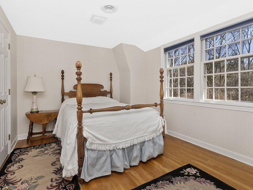 11 Linway Road Lincoln, MA 01773 - Photo 17 of 22 Gallery Image 17