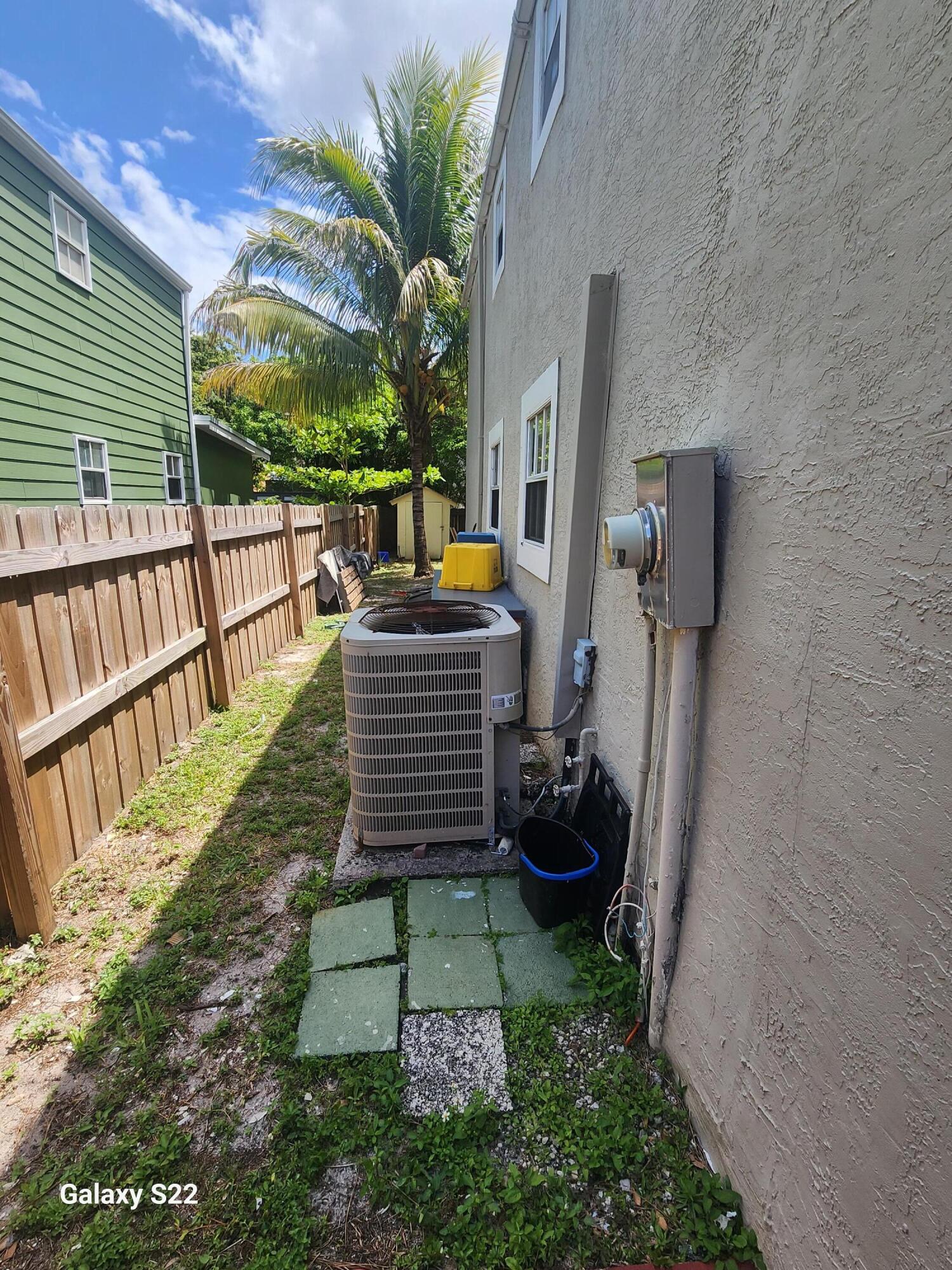 5884 Dewberry Way West Palm Beach, FL 33415 - Photo 24 of 26 a view of deck with patio