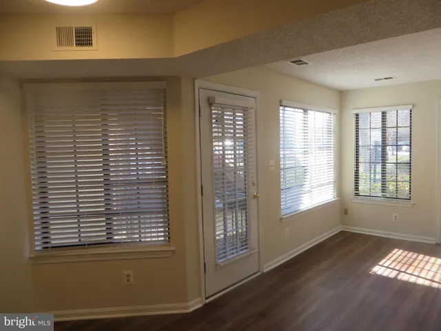 $1,850 | 6022 A Curtier Drive, Unit 6022A, Alexandria, VA 22310