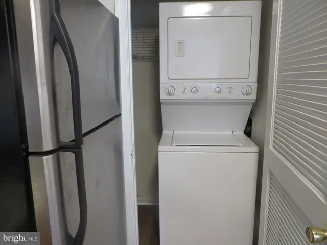 $1,895 | 6022 A Curtier Drive, Unit 6022A, Alexandria, VA 22310