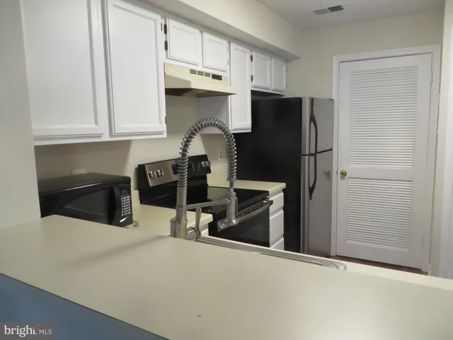 $1,850 | 6022 A Curtier Drive, Unit 6022A, Alexandria, VA 22310