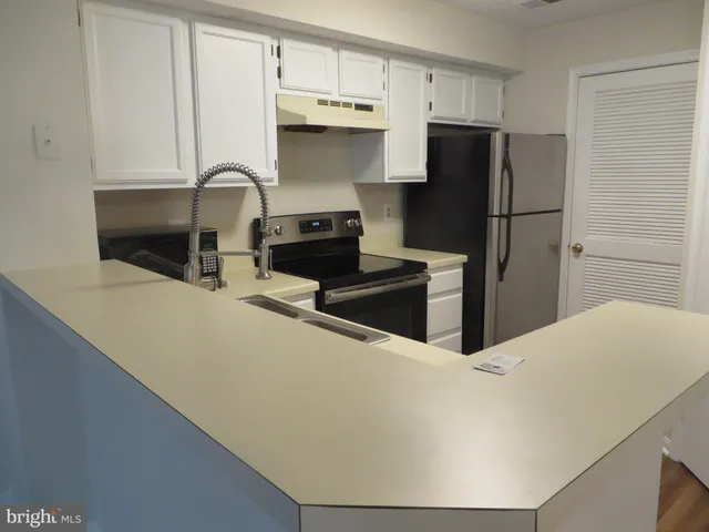 $1,850 | 6022 A Curtier Drive, Unit 6022A, Alexandria, VA 22310