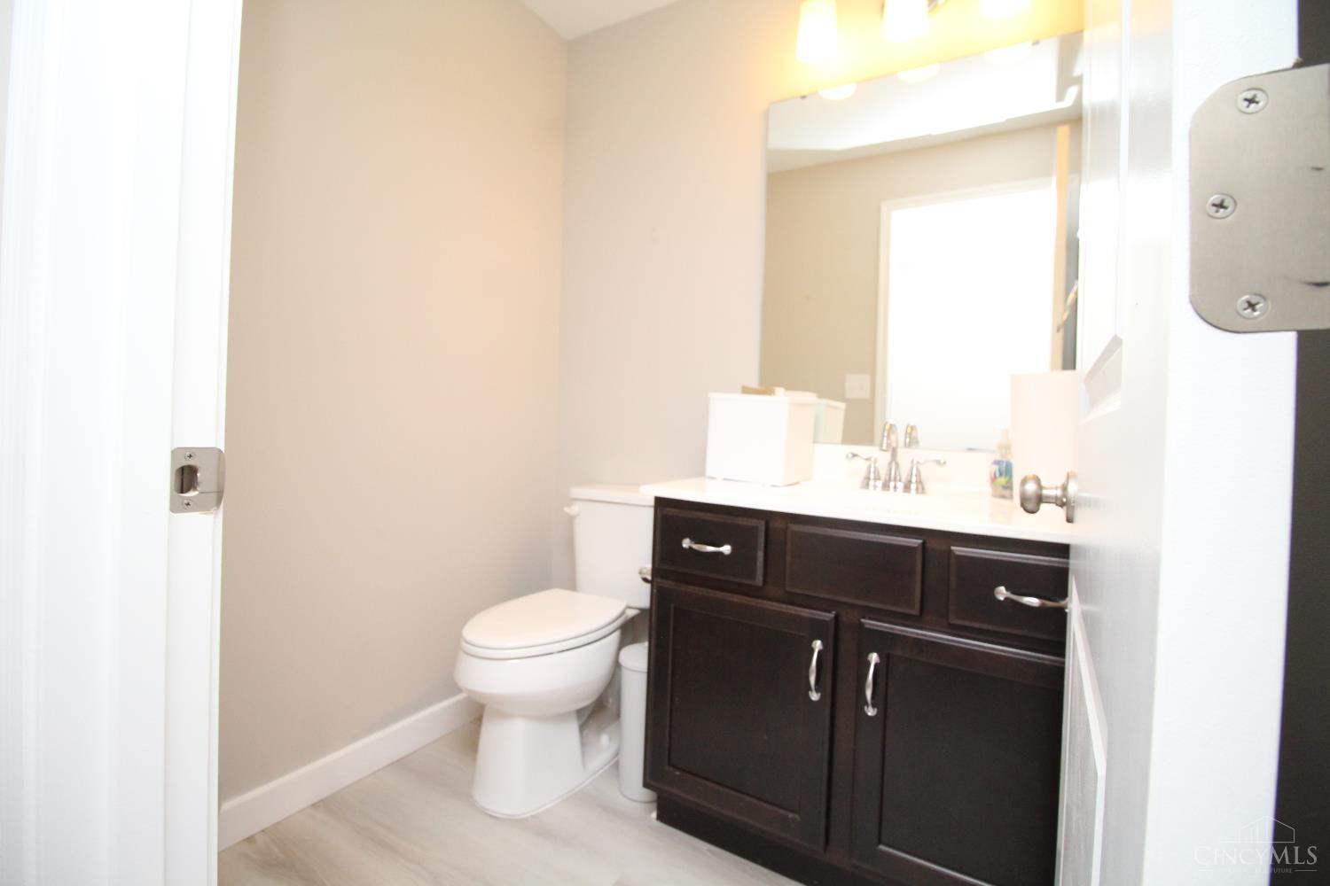 5330 Mariners Way Hamilton, OH 45011 - Photo 24 of 31