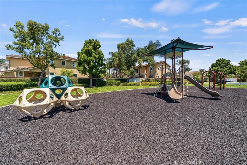 11535 Springwood Court Riverside, CA 92505 - Photo 46 of 50 Playground