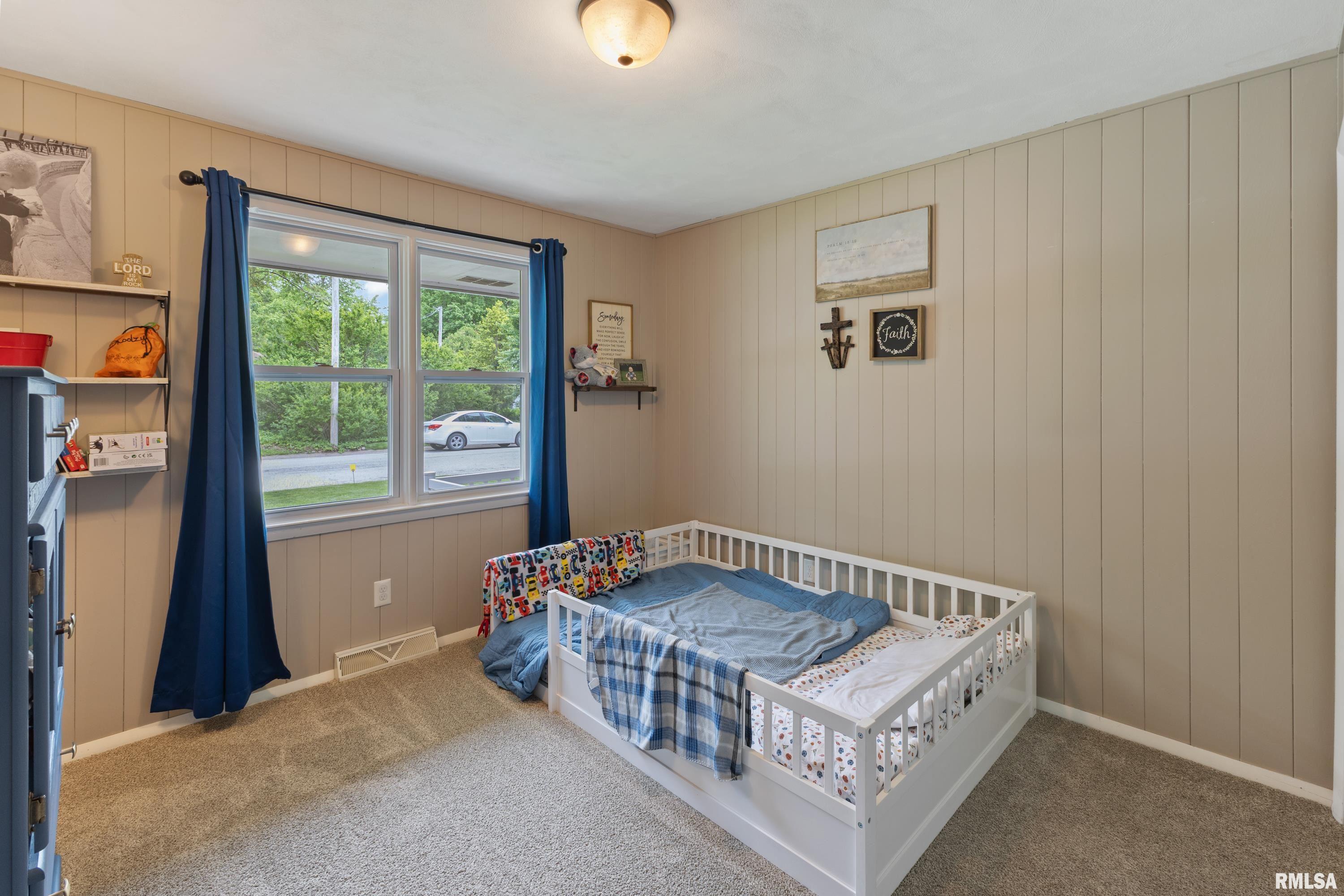 1300 Curtis Creek Road Quincy, IL 62301 - Photo 15 of 32