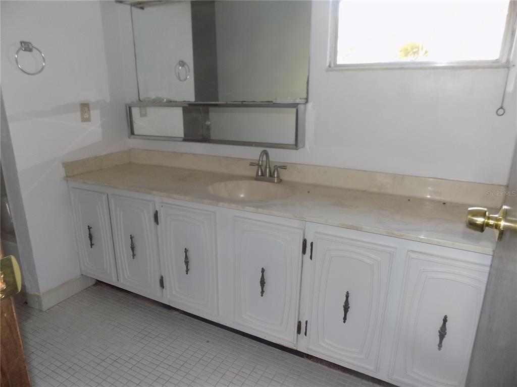 613 Southwest 75th Street, Unit 101 Gainesville, FL 32607 - Photo 15 of 27