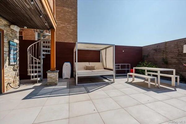 a view of parking area