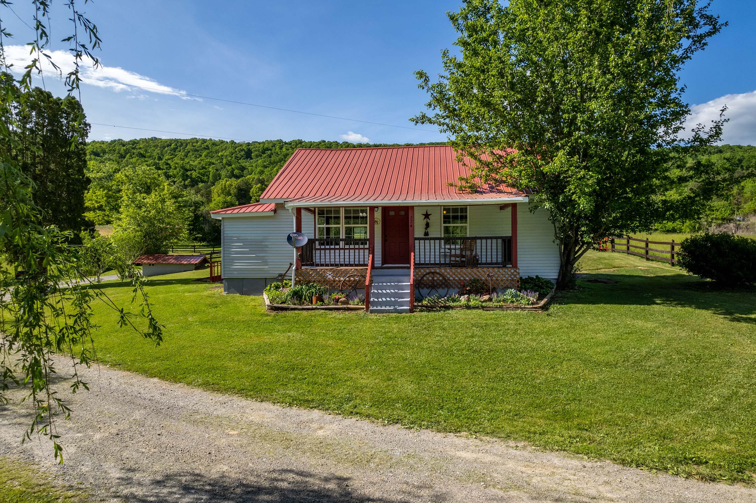 226 Buell Road Sneedville, TN 37869 - Photo 5 of 59 Buell-37