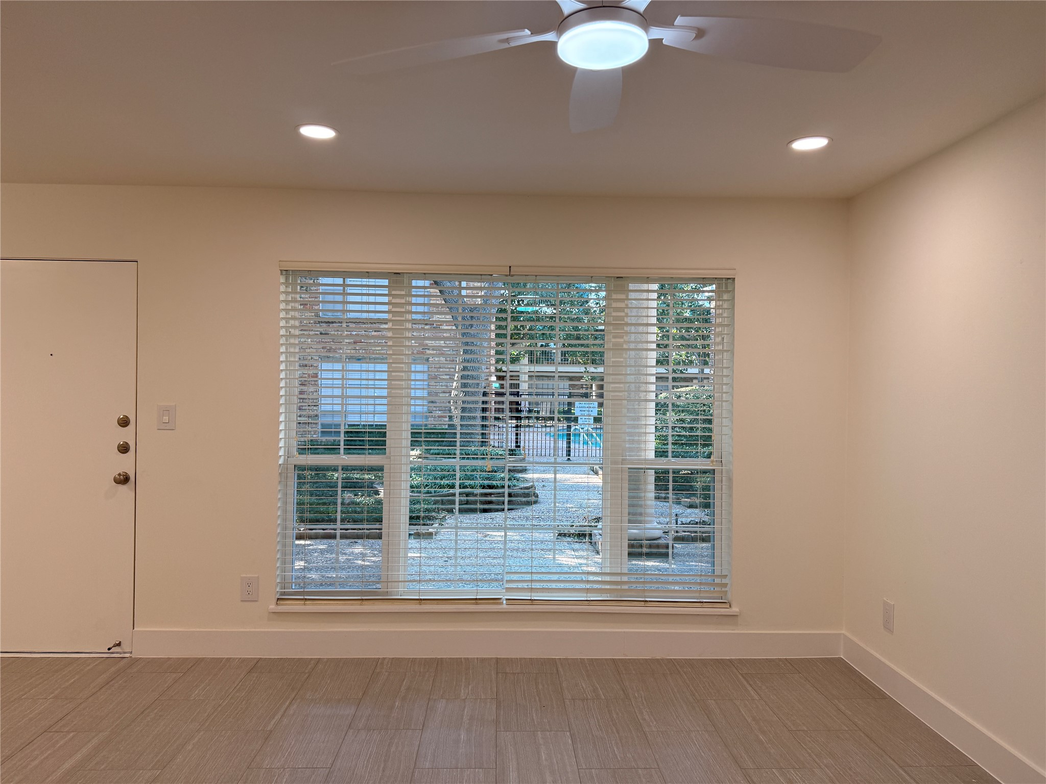 2201 Fountain View Drive, Unit 63 Houston, TX 77057 - Photo 19 of 28