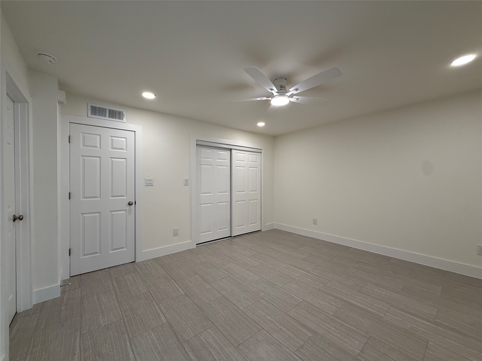 2201 Fountain View Drive, Unit 63 Houston, TX 77057 - Photo 25 of 28