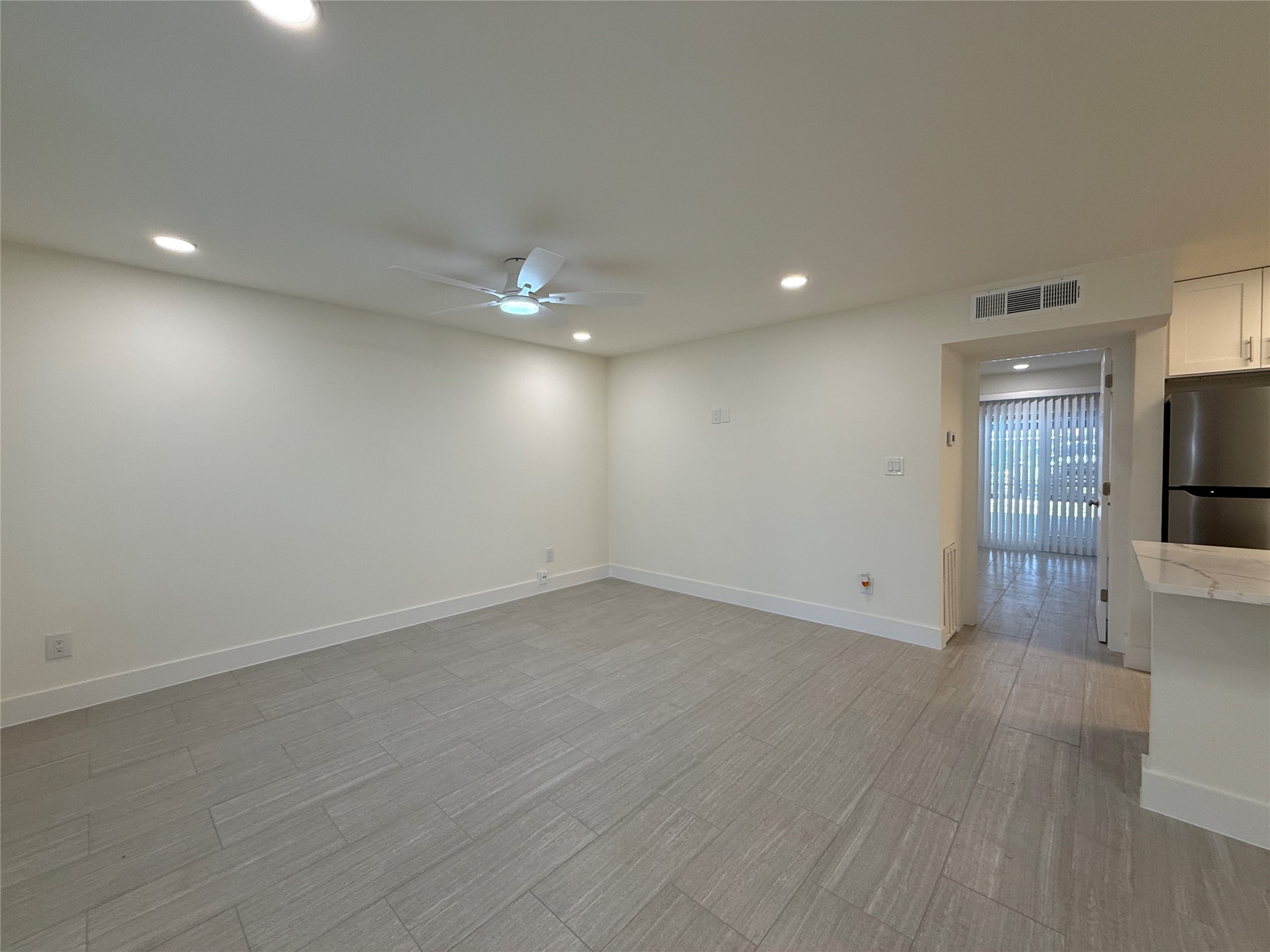 2201 Fountain View Drive, Unit 63 Houston, TX 77057 - Photo 6 of 28