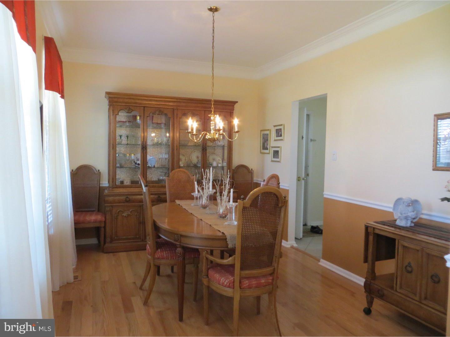 23 Knoll Road Coatesville, PA 19320 - Photo 8 of 25 Dining Room