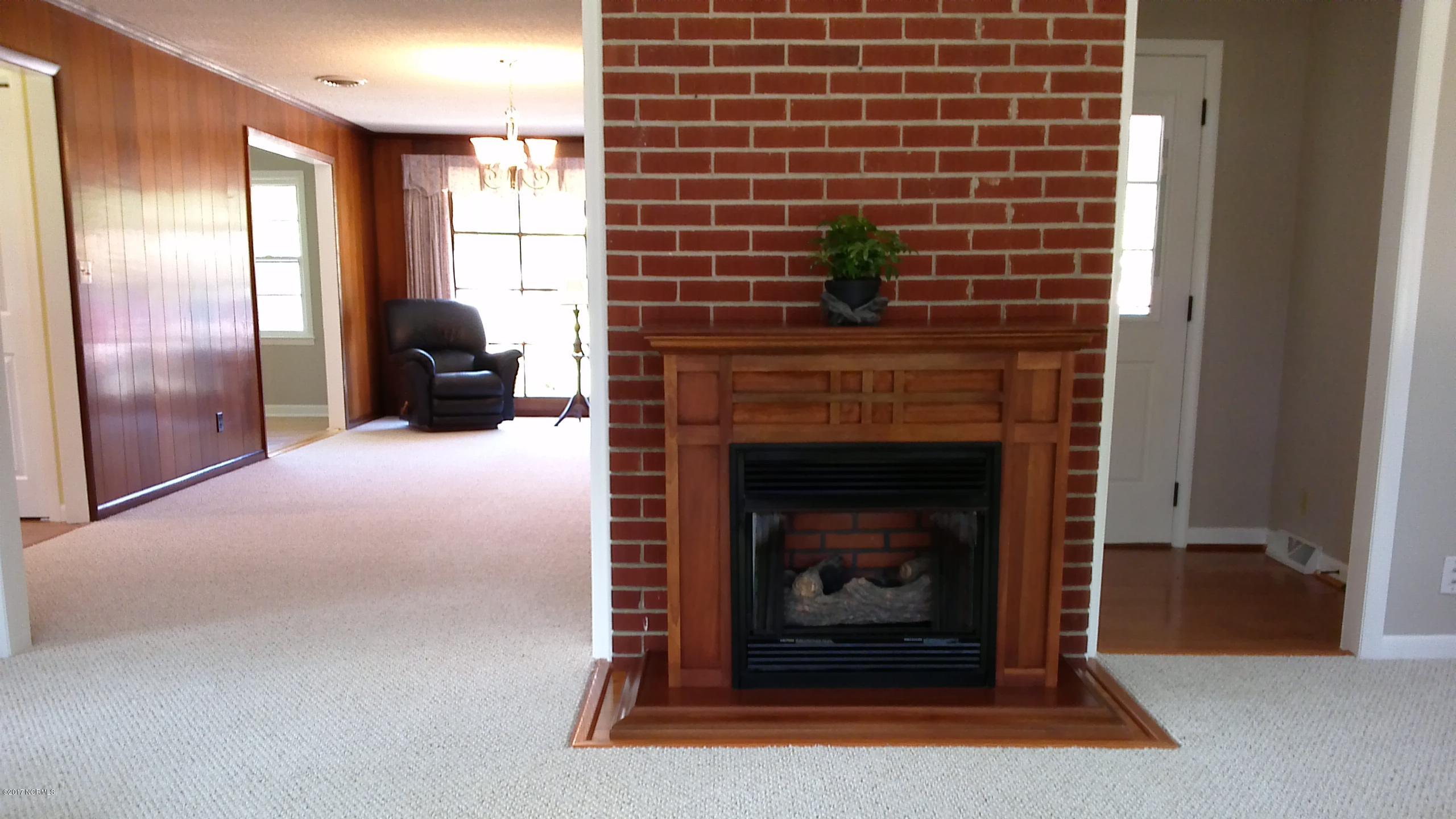 101 Cornwallis Road Riegelwood, NC 28456 - Photo 6 of 27 WIN_20170705_155525