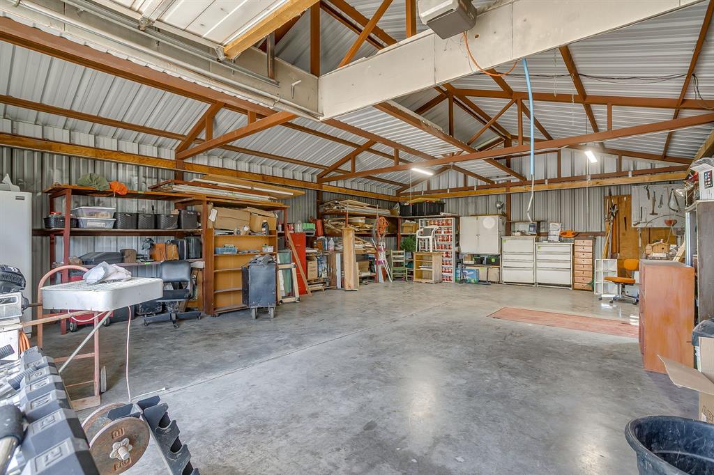 422 North 3rd Street Jacksboro, TX 76458 - Photo 32 of 40