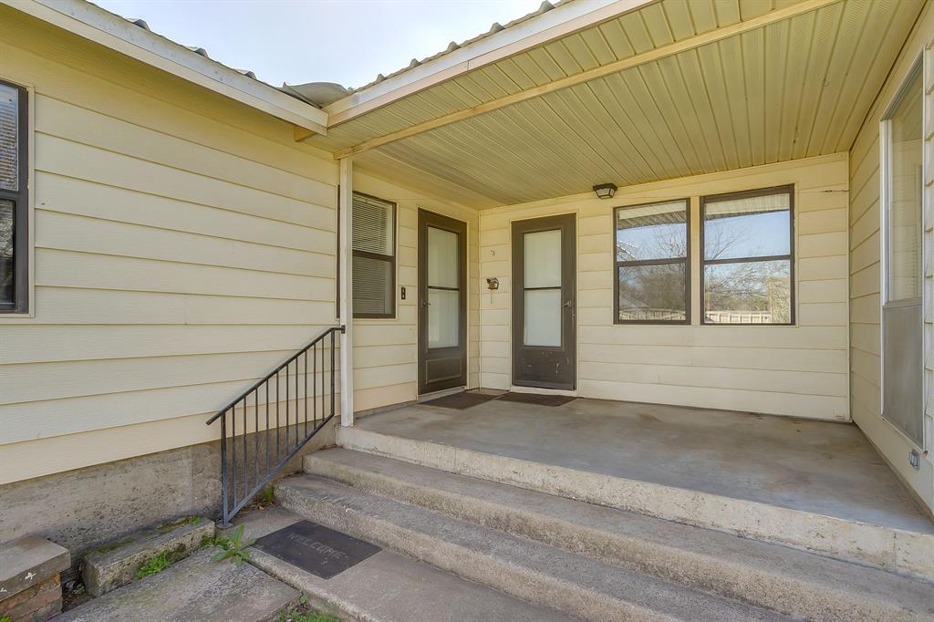 422 North 3rd Street Jacksboro, TX 76458 - Photo 36 of 40