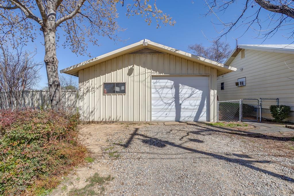 422 North 3rd Street Jacksboro, TX 76458 - Photo 40 of 40