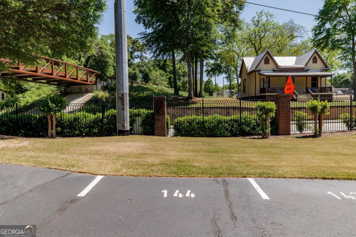 225 Oak Street, Unit 144 Athens, GA 30601 - Photo 16 of 23