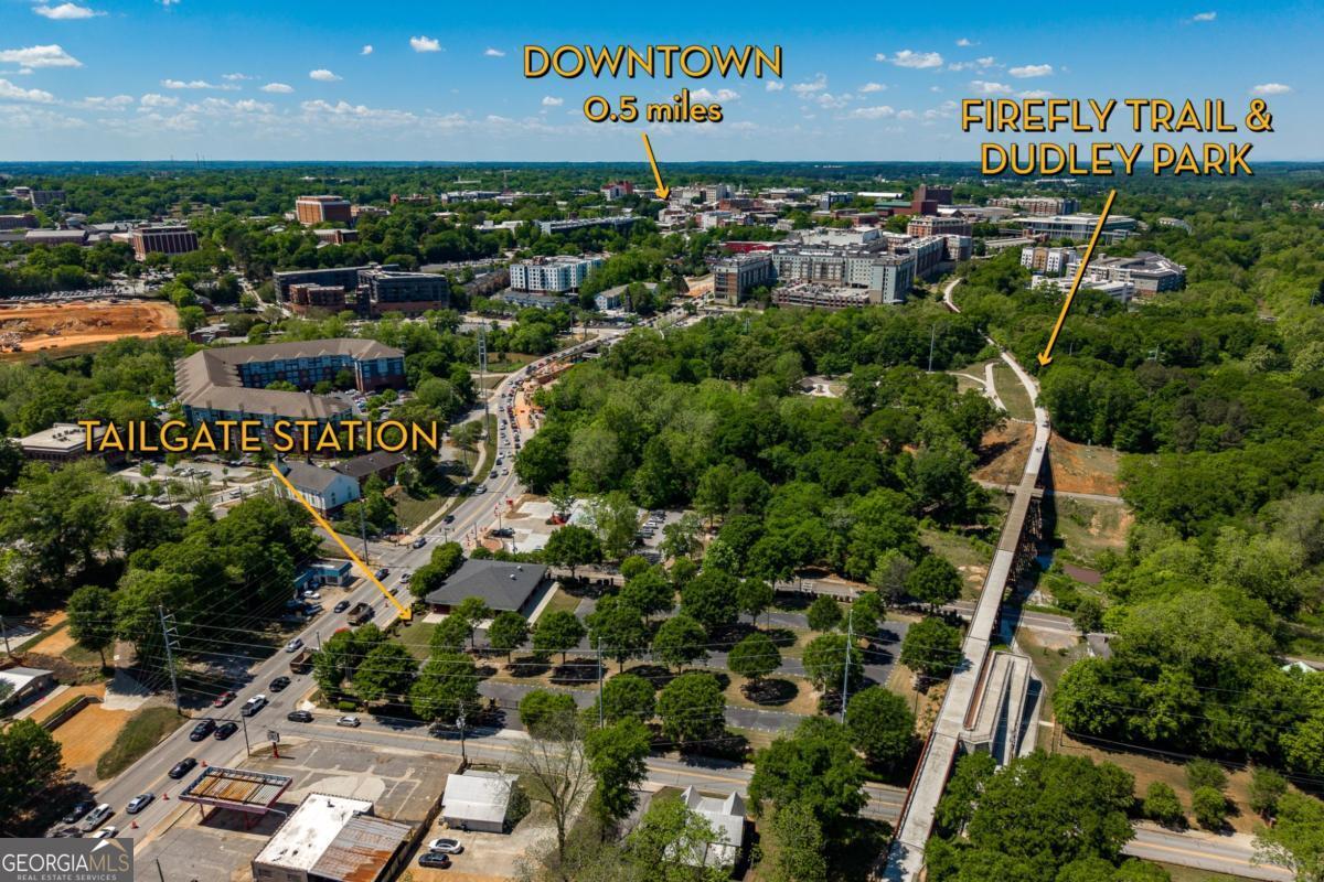 225 Oak Street, Unit 144 Athens, GA 30601 - Photo 5 of 23 a view of a city