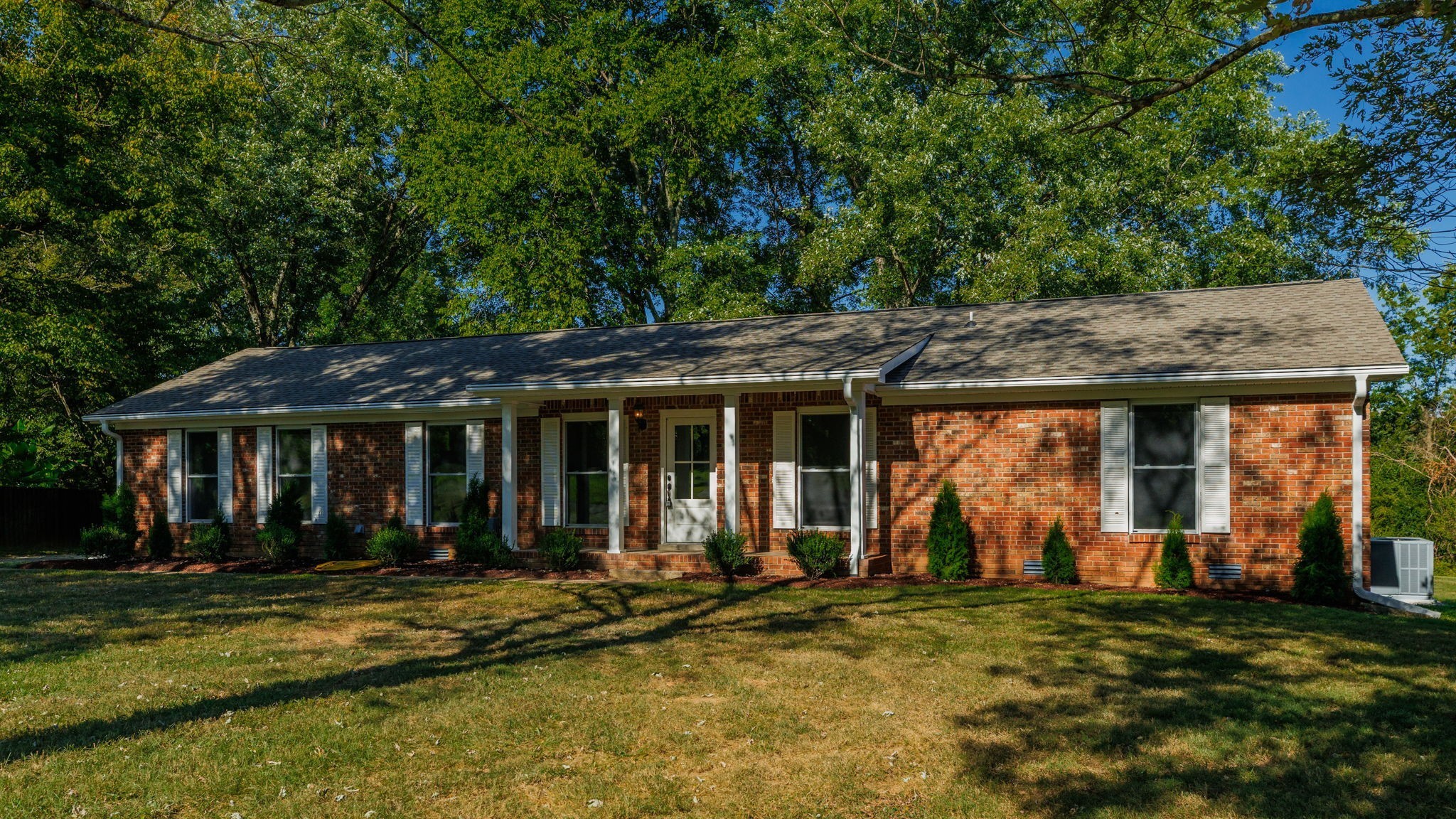 548 Hillside Lane Gallatin, TN 37066 - Photo 5 of 44