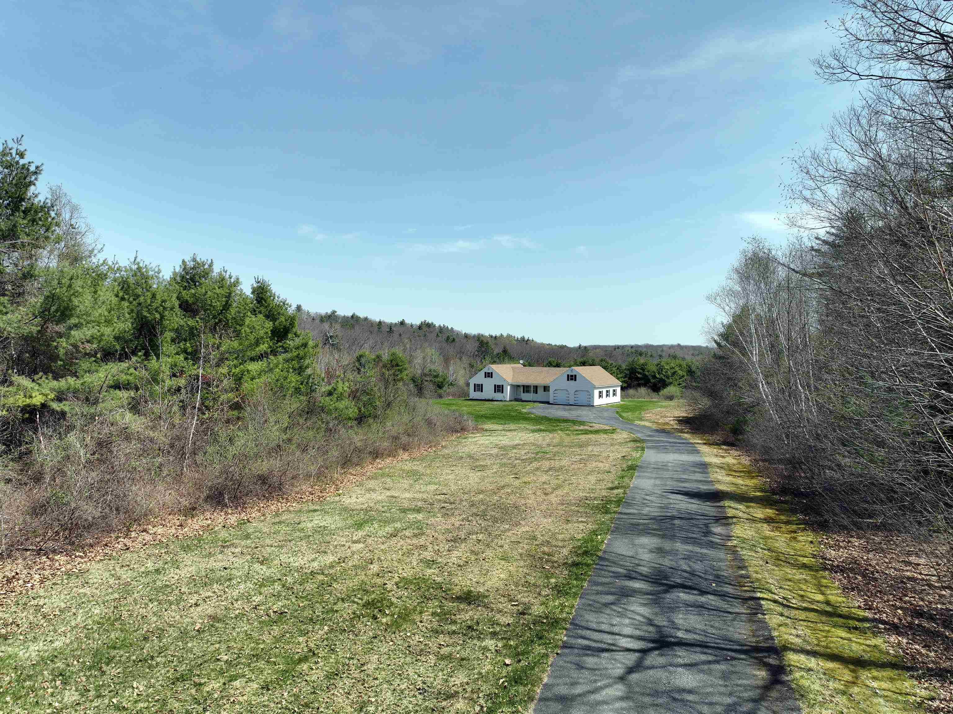 411 Upper Jaffrey Road Dublin, NH 03444 - Photo 3 of 27