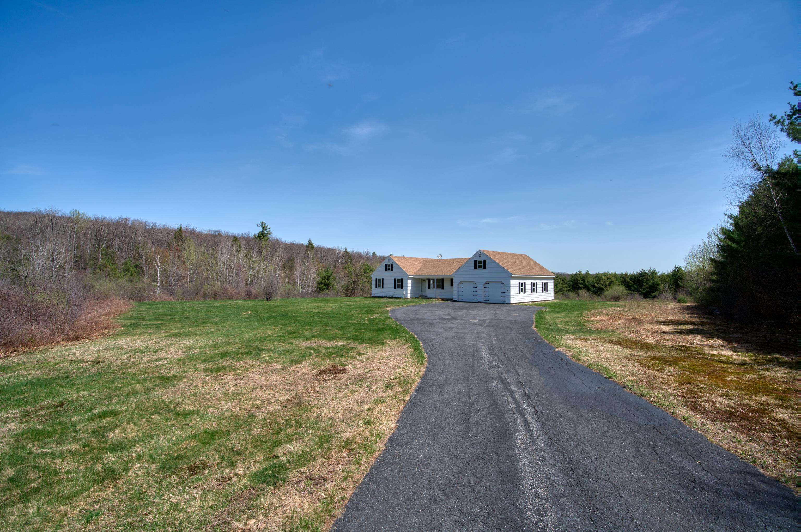 411 Upper Jaffrey Road Dublin, NH 03444 - Photo 4 of 27