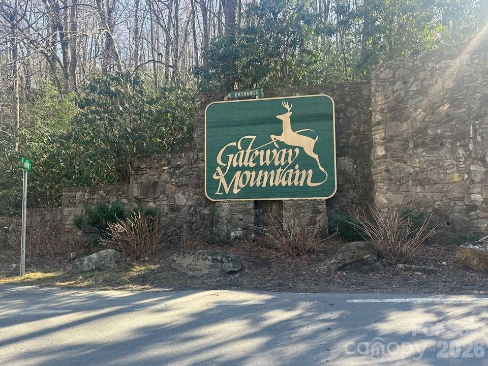 946 Lake Road Old Fort, NC 28762 - Photo 2 of 39