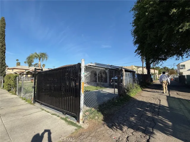 a view of a outdoor space