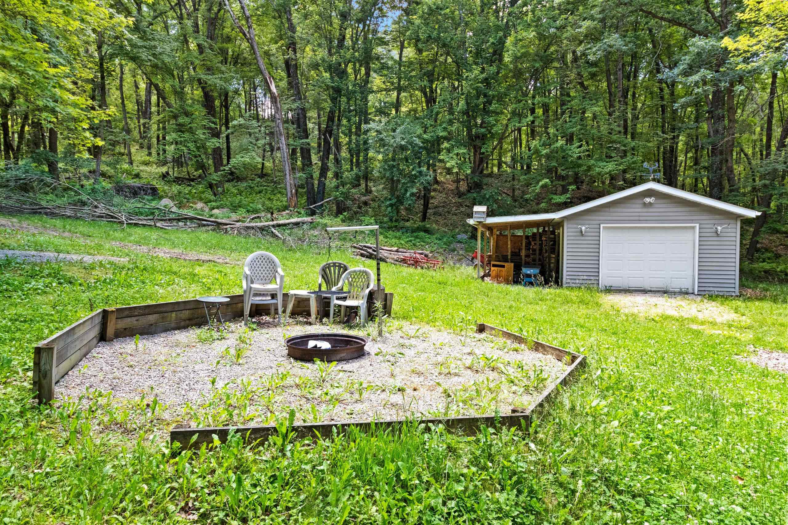 E559 Indian Valley Road Waupaca, WI 54981 - Photo 11 of 45
