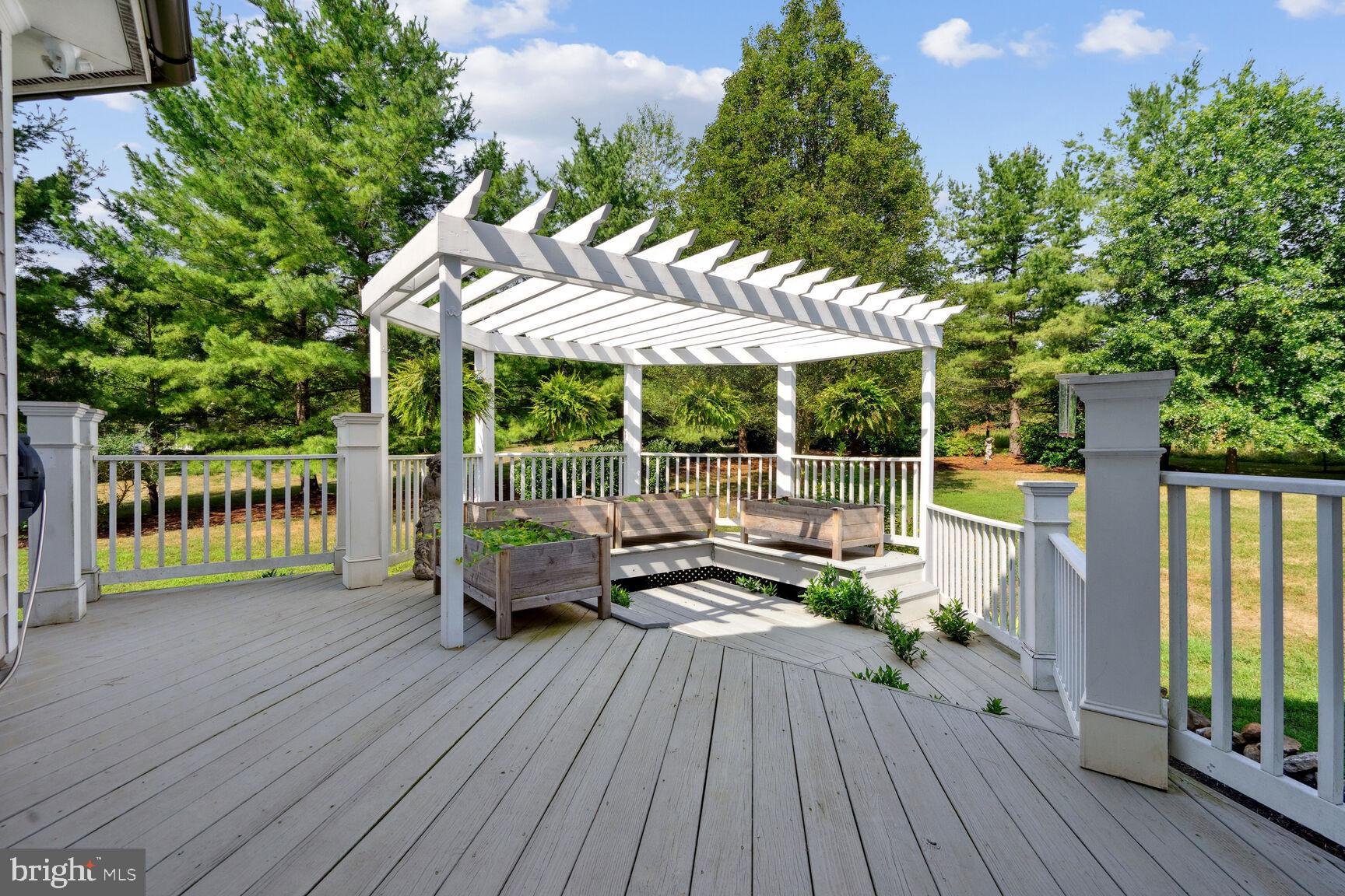 17811 Stoneleigh Drive Round Hill, VA 20141 - Photo 40 of 49