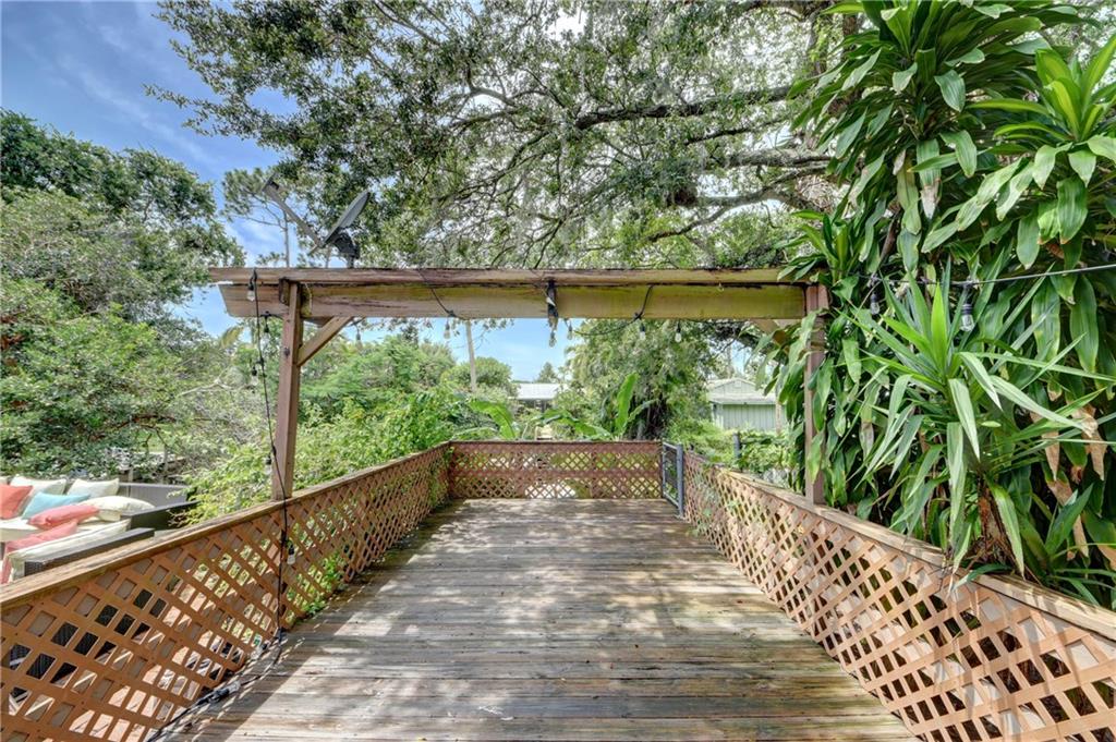 501 Southwest Timber Trail Stuart, FL 34997 - Photo 4 of 63 Gallery Image 4